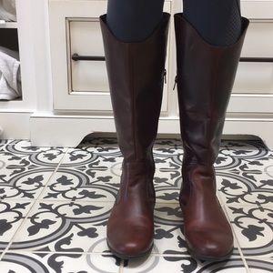 Born brown leather boots
